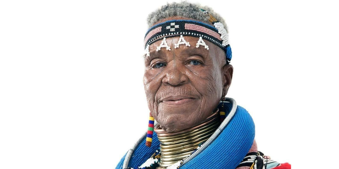 Meet Esther Mahlangu (87) South African artist She decorates cars and houses in an exotic & exc