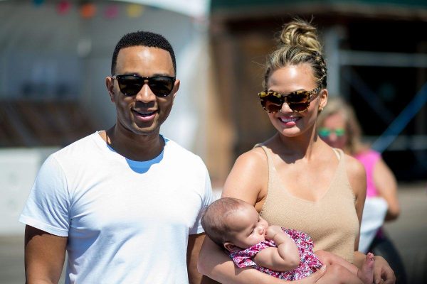“Stop Sending Me John Babies”- Chrissy Teigen Reacts To Viral Photo Of Baby Who Looks Like Her Hubby