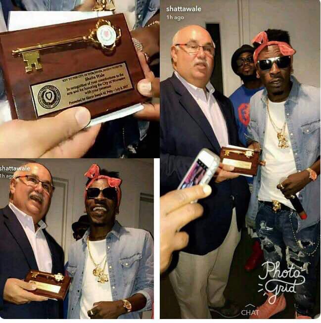 US Mayor Presents KEY TO THE CITY OF Worcester, Massachusetts To Shatta Wale After Successful Show..