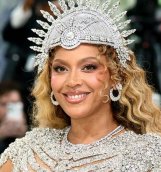 Beyoncé’s Met Gala 2026 Look Fuels Fresh “Act III” Album Speculation