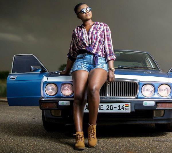 Ahuofe Patri explains why she pierced her tongue and why she hates her father