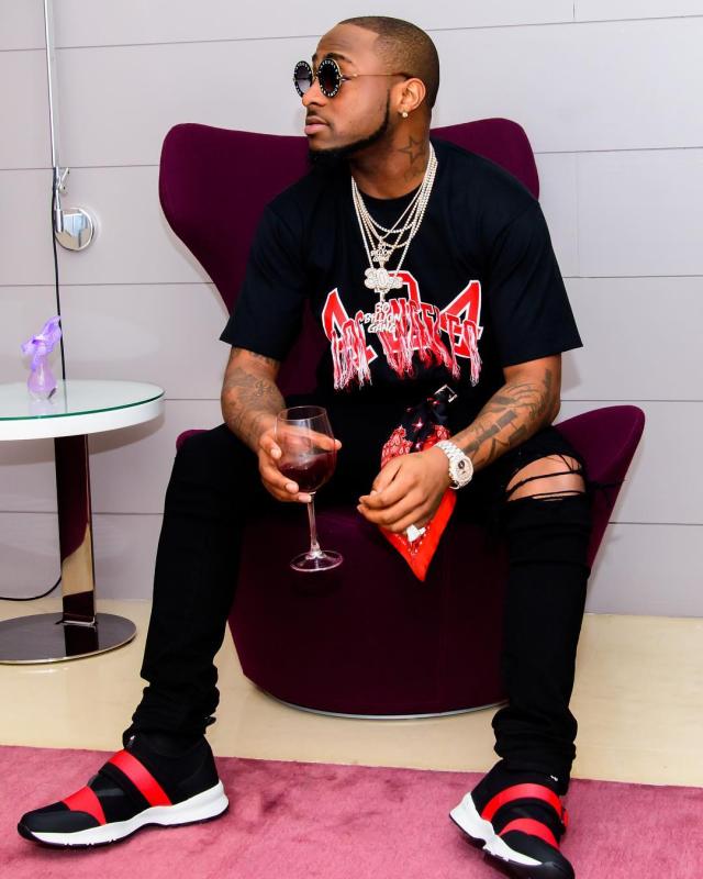 Davido reacts to Kuami Eugene’s electrifying performance in UK