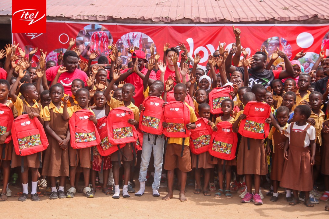 Itel Ghana Donates Library and School Items worth GHC40,000 to Ayikai Dablo M/A school