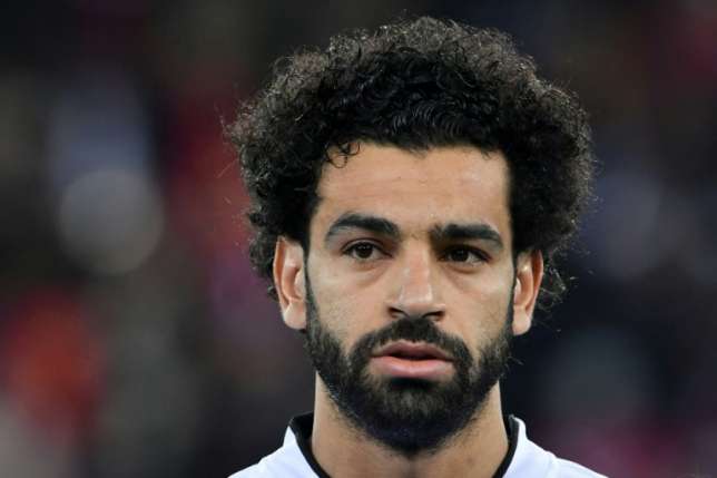 Mohamed Salah shrugs off injury to join Egypt training