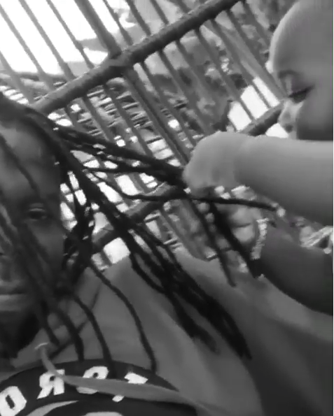 Do You Want To Know In Which Language Stone Bwoy's Adorable Daughter Talk To Him? Watch This